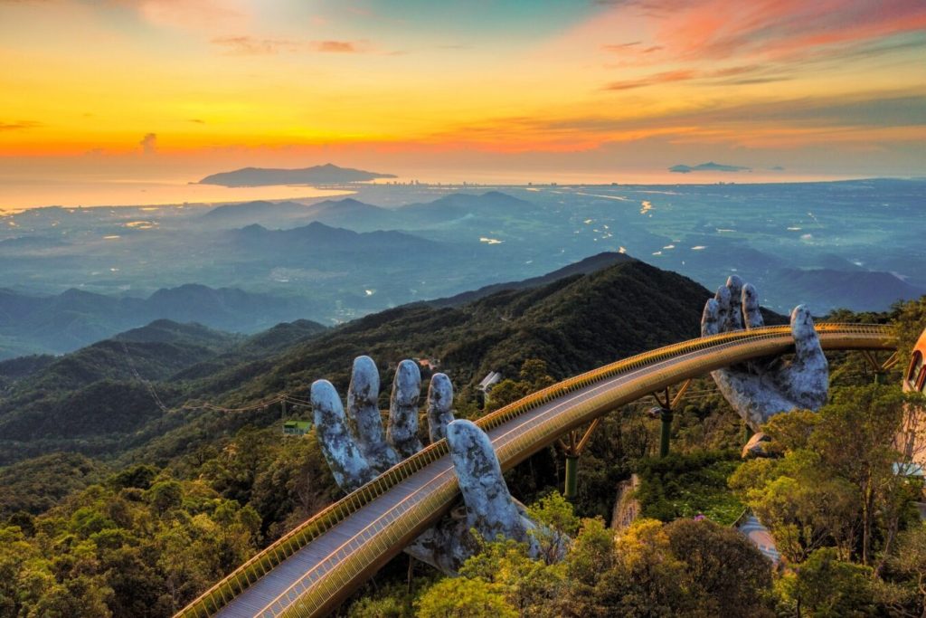 Cầu Vàng Bà Nà Hills